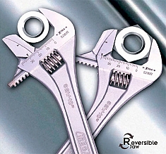 Эксплуатация разводного ключа с реверсивной губкой Irega 92WR-6" Эксплуатация разводного ключа с реверсивной губкой Irega 92WR-6"