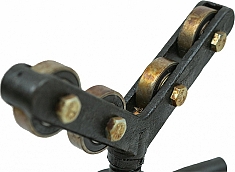 Голова V-образной регулируемой роликовой опоры для труб Rotorica 12 Голова V-образной регулируемой роликовой опоры для труб Rotorica 12