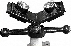 Голова V-образной регулируемой складной опоры для труб с одинарными роликами Hongli 1107S Голова V-образной регулируемой складной опоры для труб с одинарными роликами Hongli 1107S