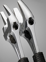 Губки разводного ключа с тонкими губками и широким зевом Virax 6" Губки разводного ключа с тонкими губками и широким зевом Virax 6"