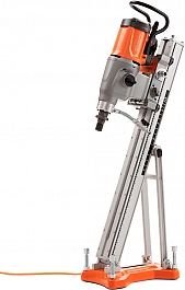 Использование двигателя алмазного бурения Husqvarna DM 400