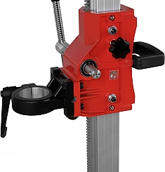 Использование кольца для крепления двигателей и дрелей алмазного бурения на стойку Diam 60 мм Использование кольца для крепления двигателей и дрелей алмазного бурения на стойку Diam 60 мм