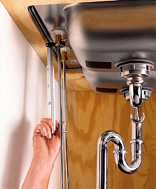 Использование телескопического сантехнического ключа для раковин Ridgid 1019