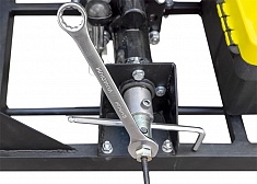 Крепление штанги штанговых бензиновых прочистных машин для канализации Crocodile Mamont 2.0 Крепление штанги штанговых бензиновых прочистных машин для канализации Crocodile Mamont 2.0