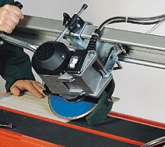 Наклонный рез плиткорезом электрическим Battipav VIP 290