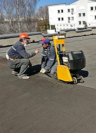 Применение бензинового резчика кровли Сплитстоун CR-149 Honda GX270