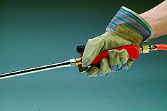 Применение грифа для кровельной горелки Rothenberger Roofing-Set 600 мм