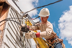 Применение кабелереза ручного с трещоткой Ridgid RC-556 Применение кабелереза ручного с трещоткой Ridgid RC-556