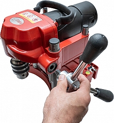 Применение станка для вырезания отверстий в трубах Voll SDM152