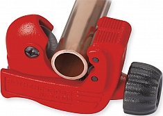 Применение трубореза ручного для медных труб Rothenberger Minicut 2000 Применение трубореза ручного для медных труб Rothenberger Minicut 2000