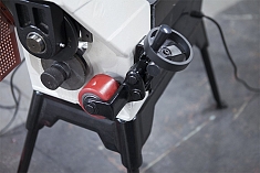 Рабочая зона желобонакатного станка Stalex G12D Рабочая зона желобонакатного станка Stalex G12D