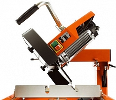 Рез под углом камнерезным станком Husqvarna TS 350 E Рез под углом камнерезным станком Husqvarna TS 350 E