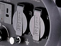 Розетки бензинового генератора Fubag TI 3000 Розетки бензинового генератора Fubag TI 3000