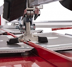 Ручной плиткорез Kristal Maxi-Cut 1200 в близи ракурс 1 Ручной плиткорез Kristal Maxi-Cut 1200 в близи ракурс 1