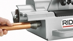 Зенковка станка для резки медных и нержавеющих труб Ridgid 122 Зенковка станка для резки медных и нержавеющих труб Ridgid 122